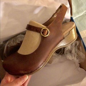Dansko Maureen Mary Jane Brown 38 EU 7.5-8 US
